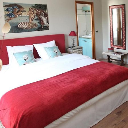 Saint Graal Chamant Room photo