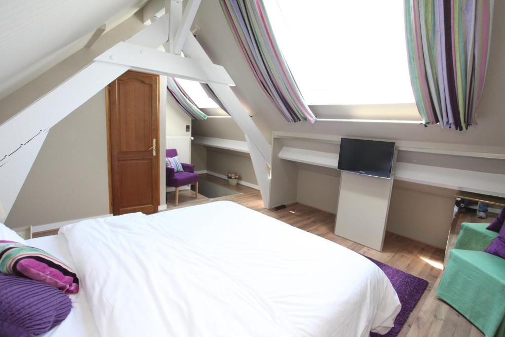 Saint Graal Chamant Room photo
