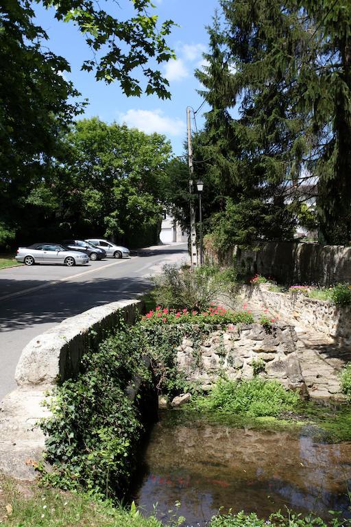 Saint Graal Chamant Exterior photo