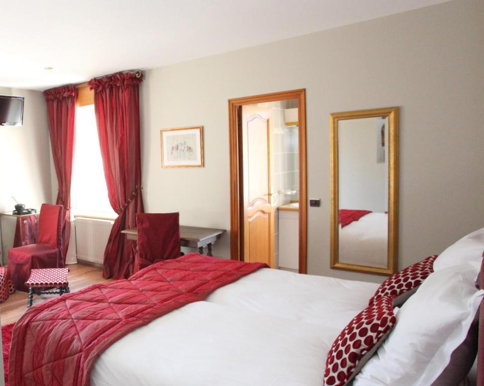 Saint Graal Chamant Room photo