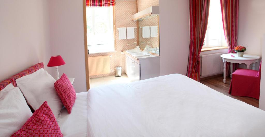 Saint Graal Chamant Room photo