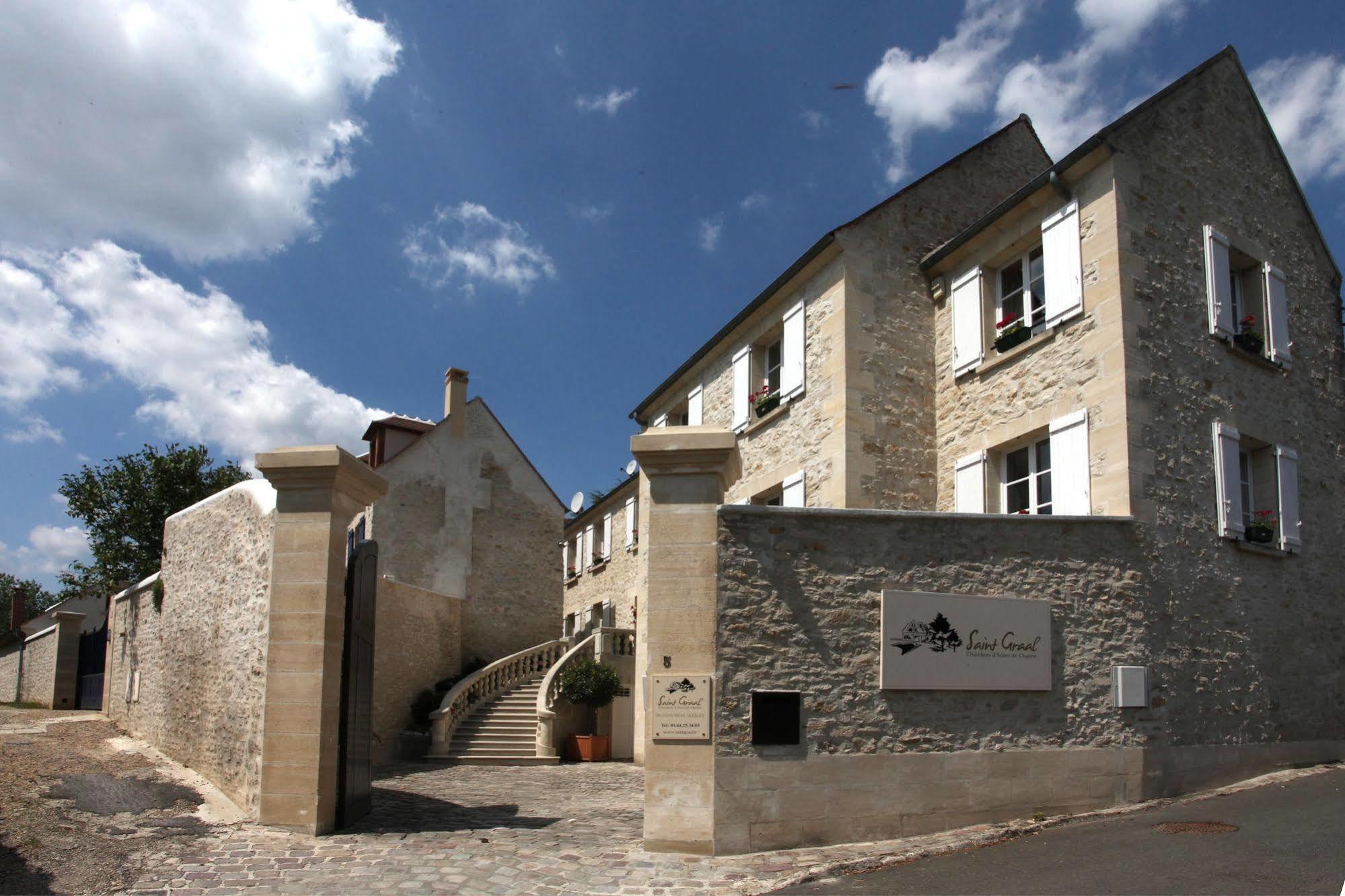 Saint Graal Chamant Exterior photo